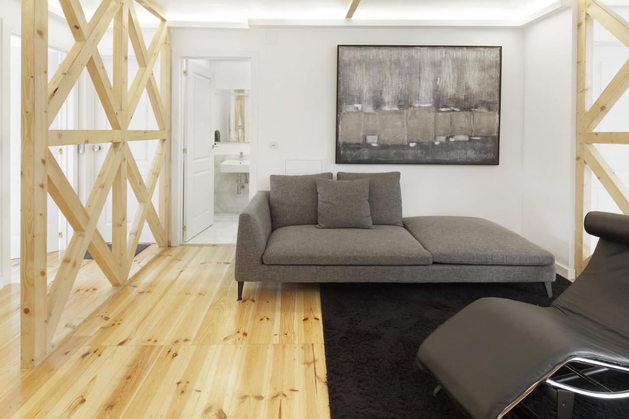 Room Lusiadas With Private Bathroom — Photos 1